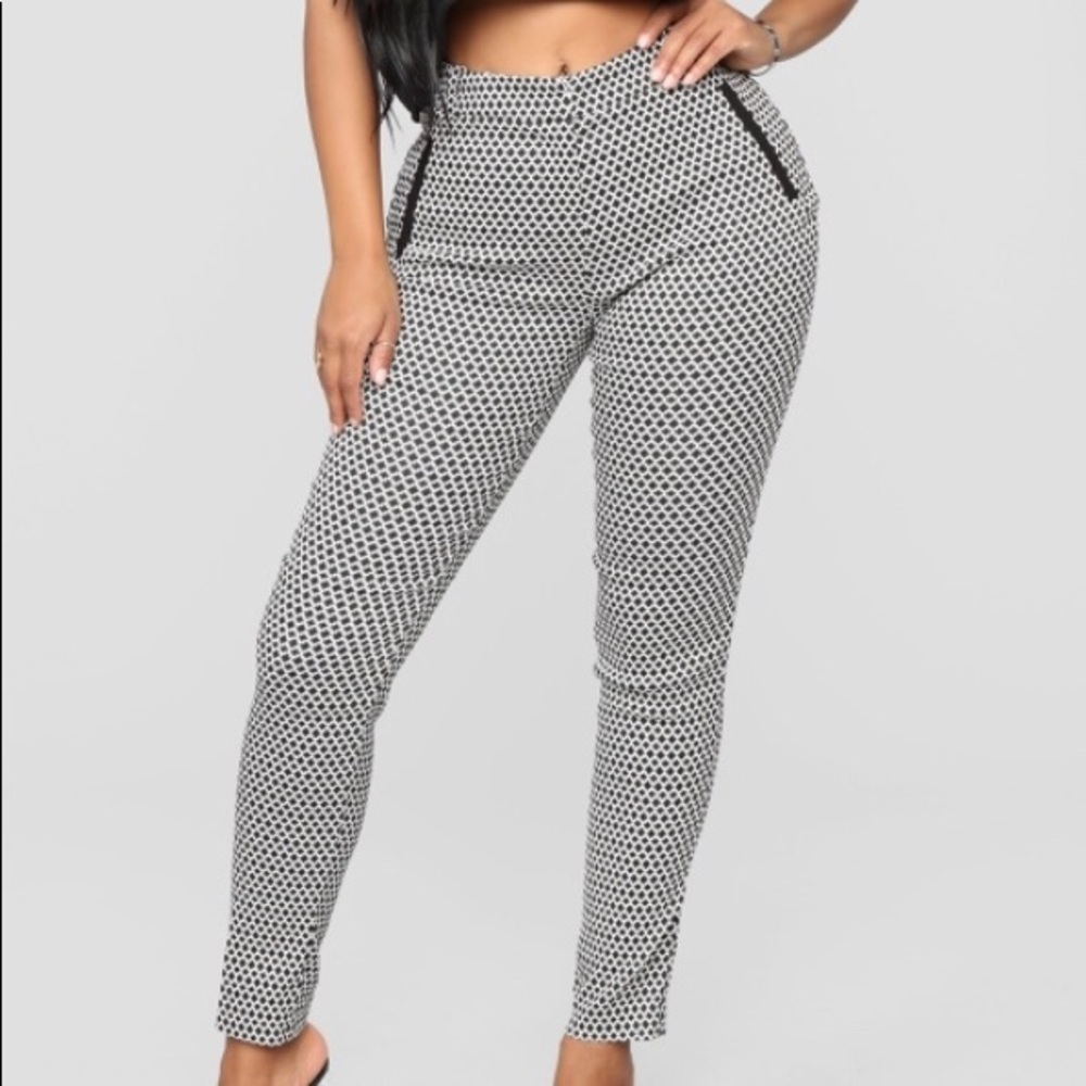 Fashion Nova On The Money Pants NWOT